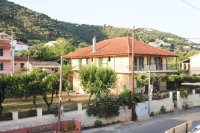 Cosy budget rooms to rent in Ipsos Corfu
